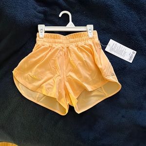 Lululemon Track That HR short 3” *Lined